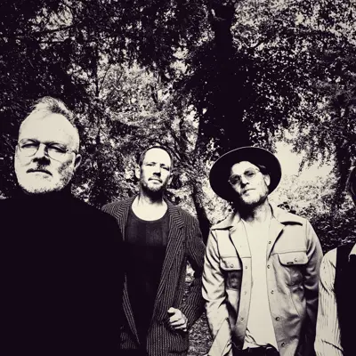 Her Majesty – Neil Young & Crazy Horse | première